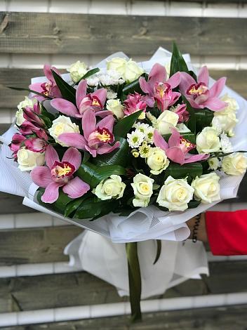 Букет цветов из: Розы и Хризантемы в Черняховске