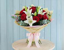 Букет цветов из:  Лилии и Розы в Черняховске