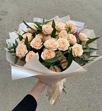 Букет Кремовые розы Латте в Черняховске