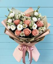 Букет цветов из:  Розы, Альстромерии и Лизиантусы в Черняховске