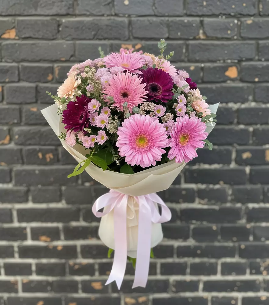Букет цветов из: Герберы и Хризантемы в Черняховске