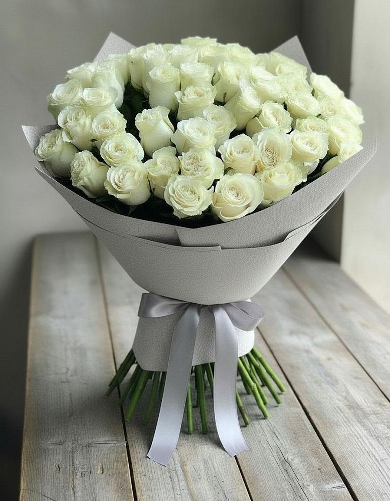 Букет 35 Белых роз в Черняховске