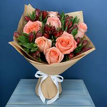 Букет цветов из:  Розы и Альстромерии в Черняховске