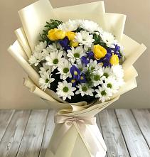 Букет цветов из:  Ирисы, Хризантемы и Розы #REPLACE_PRED# Черняховске