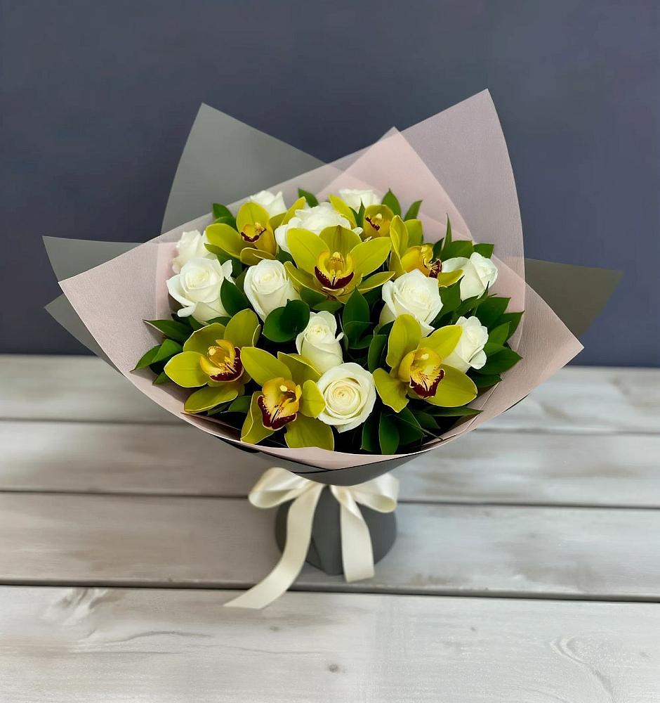 Букет цветов из: Орхидеи и Розы в Черняховске