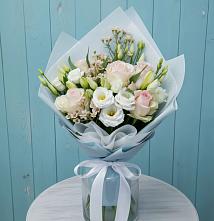 Букет цветов из:  Розы и Лизиантусы #REPLACE_PRED# Черняховске